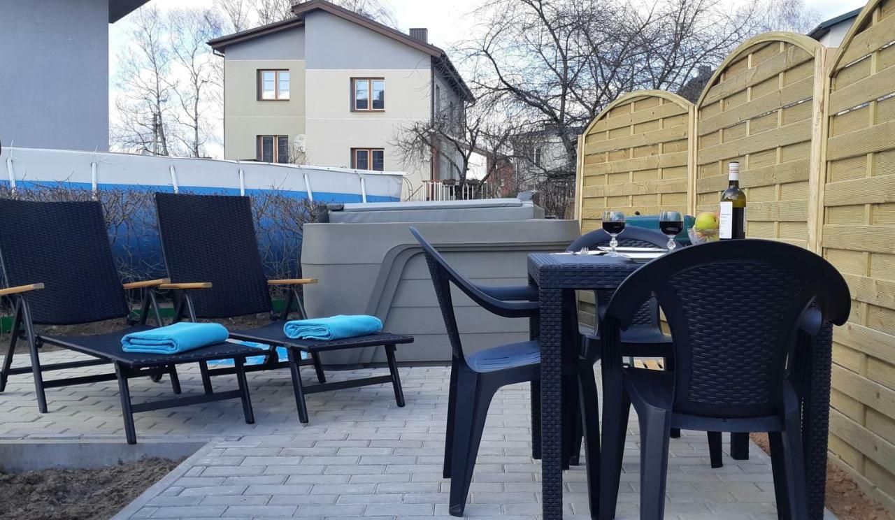 With Outdoor Jacuzzi And Sauna